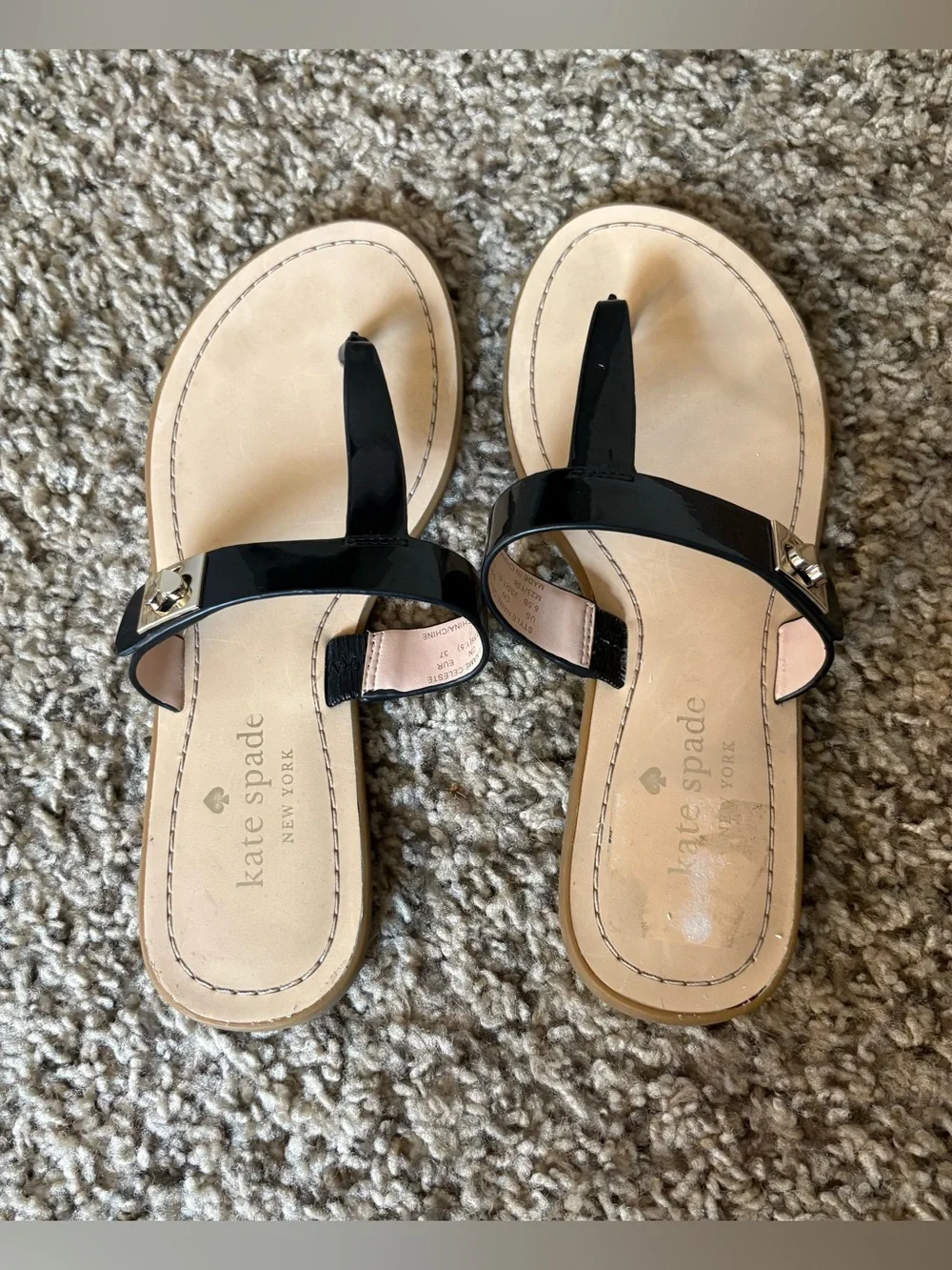 Kate Spade New York Cyprus Patent Leather Thong Sandals in Black Sz Women’s 6.5